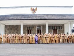 Setda Ciamis Apresiasi Empat Pegawai Senior di Hari Kartini