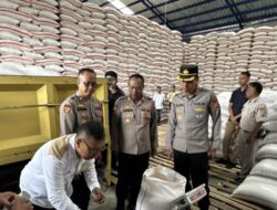 Dukung Ketahanan Pangan, Polres Garut Serap 18 Ton Jagung ke Gudang Bulog