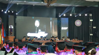 Universitas Galuh Kukuhkan 480 Wisudawan Sekaligus Rayakan Capaian Akreditasi Unggul