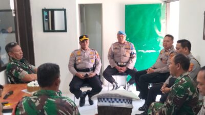 Polsek Cikoneng Perkuat Sinergitas TNI-Polri, Wujudkan Stabilitas Kamtibmas yang Aman dan Kondusif
