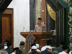 Dekat dengan Ulama dan Masyarakat, Kapolres Ciamis Perkuat Kamtibmas Lewat Shalat Jumat Keliling