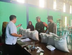Polsek Cimaragas Monitoring Penyaluran Bantuan Pangan untuk 762 KPM di Hegarmanah