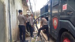 Polres Tasikmalaya Kota Salurkan 7.000 Liter Air Bersih, Bantu Kebutuhan Santri Ponpes Miftahul Huda